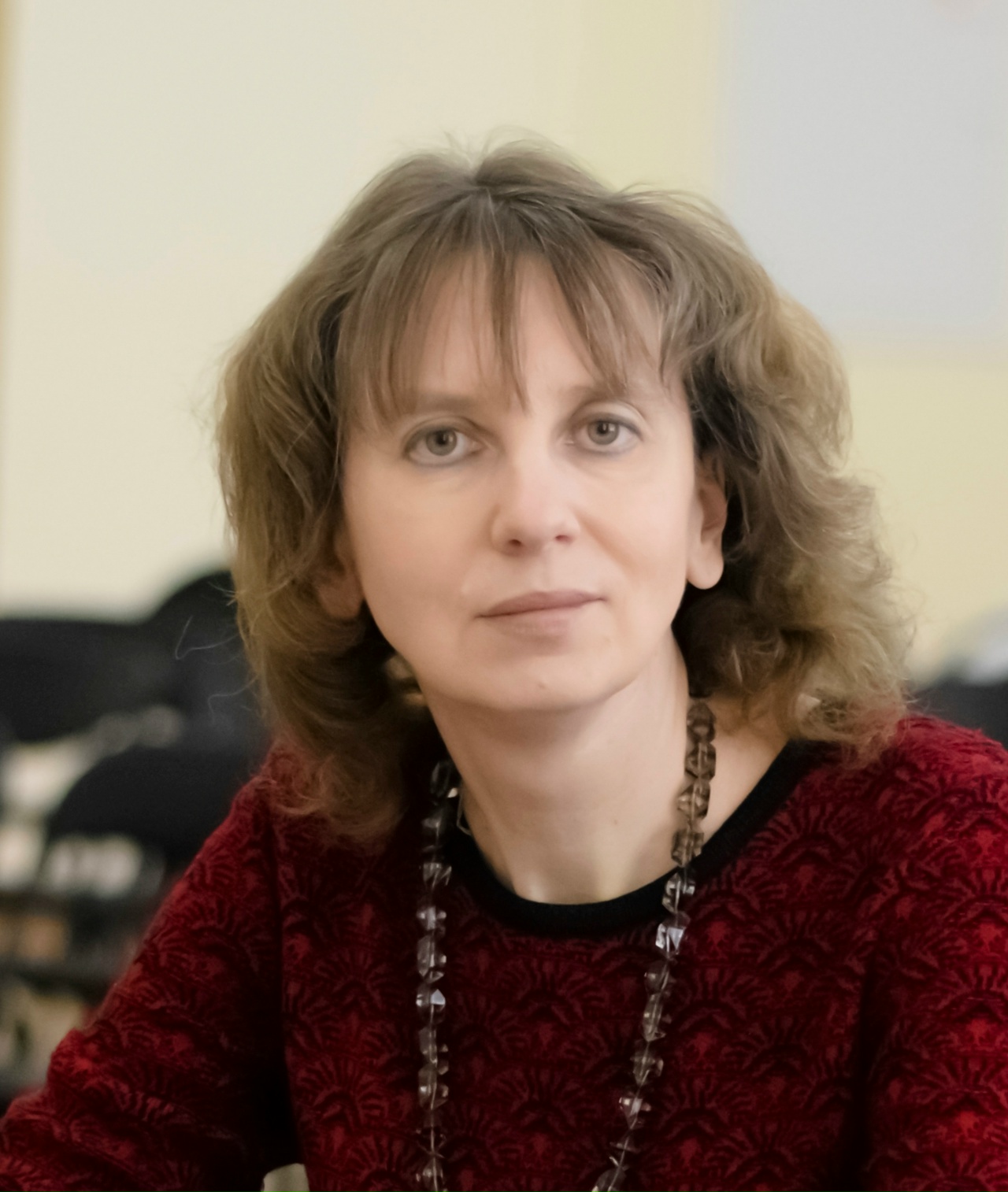 Анна Попова